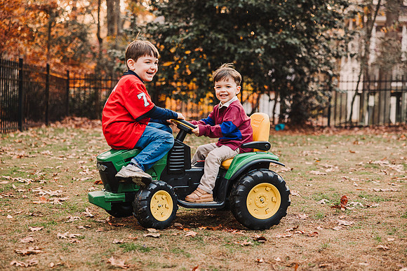 spatola family fall 2025 by monica carlson photography