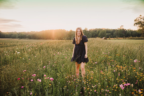 smith senior wildflowers 2025 by monica carlson photography