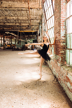 georgia at lindale mill 2024 by monica carlson photography