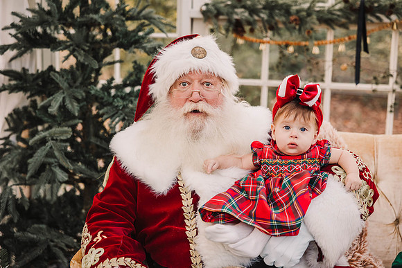 settambrino family santa 2025 by monica carlson photography