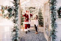 santa greenhouse day one 2024 family by monica carlson photograp