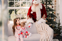 santa greenhouse day one 2024 family by monica carlson photograp