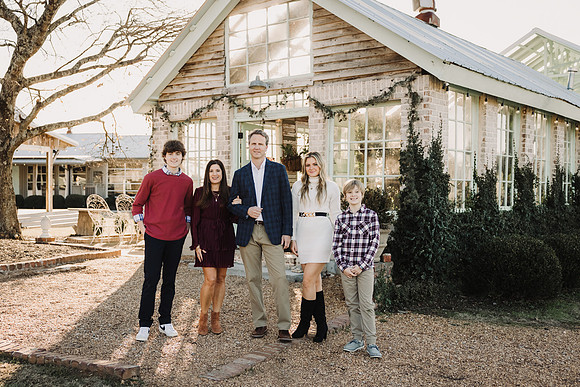 german family santa 2022 by monica carlson photography