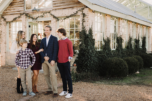 german family santa 2022 by monica carlson photography