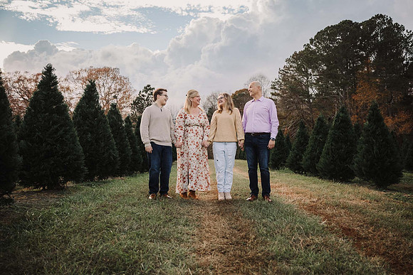 Christmas Tree Farm Mini Sessions