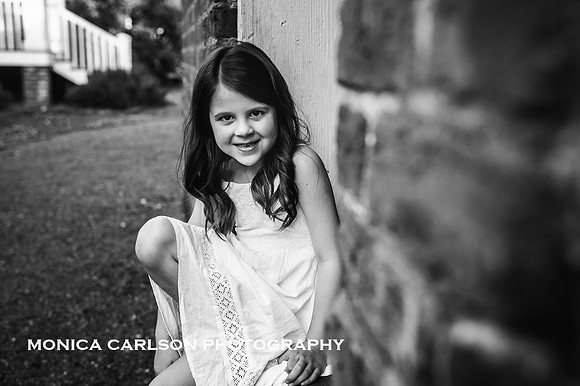 black and white portrait of a girl in Roswell, GA
