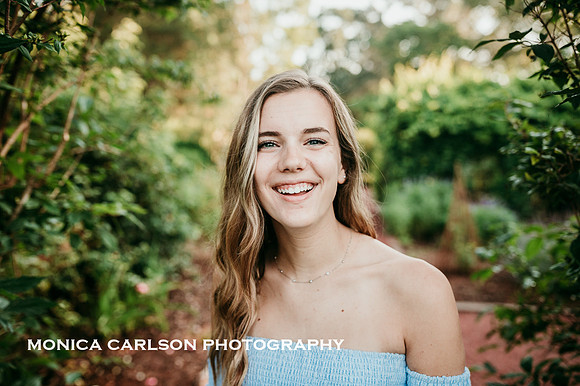 portrait of a high school senior at Barrington hall by monica carlson photography