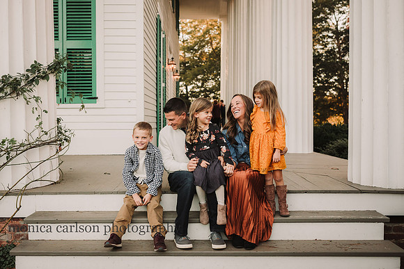 Happy family portrait on a sunny evening in Roswell