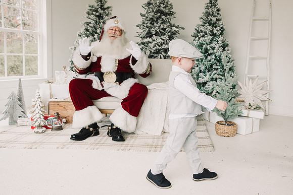 sewll family with Santa by monica carlson photography