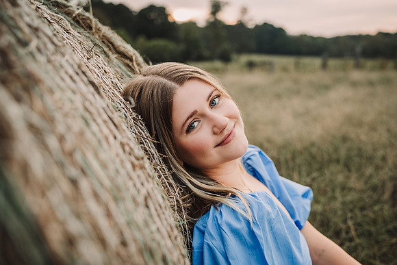 hutchinson family 2024 by monica carlson photography