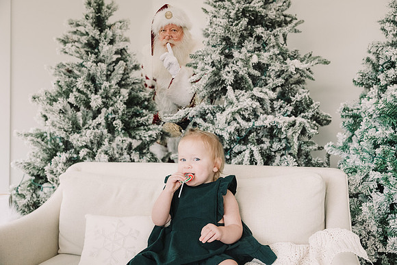 sewll family with Santa by monica carlson photography