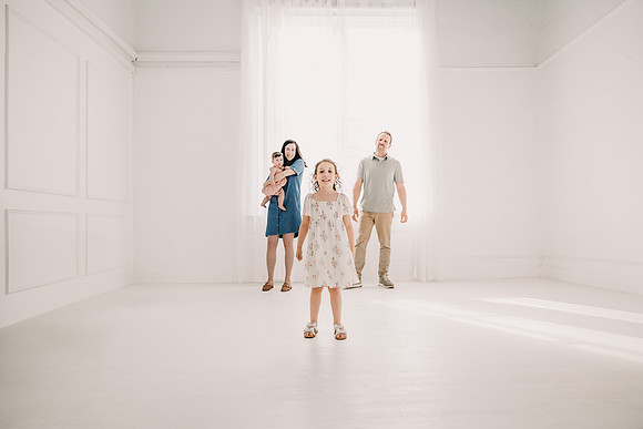 family in a large roswell studio