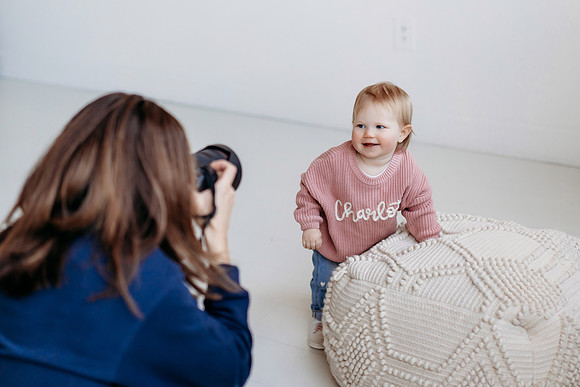 Behind the scenes at a photo session with monica carlson photography